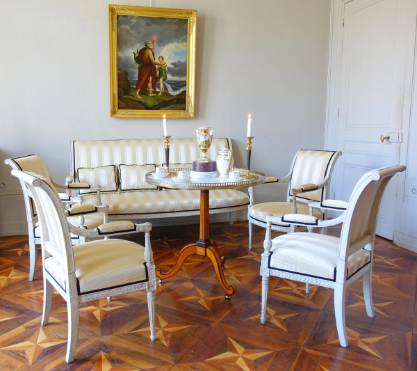 Louis XVI lemon tree and mahogany marquetry pedestal table, late 18th century circa 1790