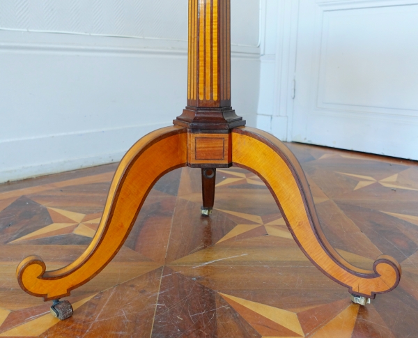 Guéridon - table à thé d'époque Louis XVI Directoire en marqueterie de citronnier - vers 1790