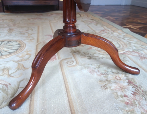 Canabas : speckled mahogany pedestal table, Louis XVI period - stamped - 18th century