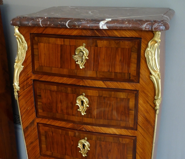 Paire de chiffonniers en marqueterie, époque Louis XV - XVIIIe siècle