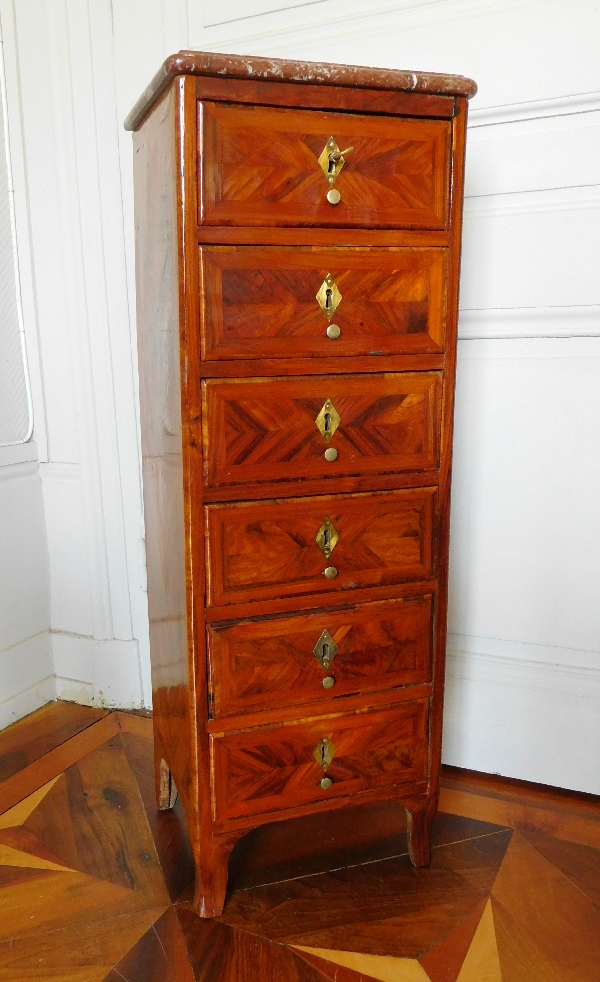 Petit meuble chiffonnier en bois de rose d'époque Louis XV