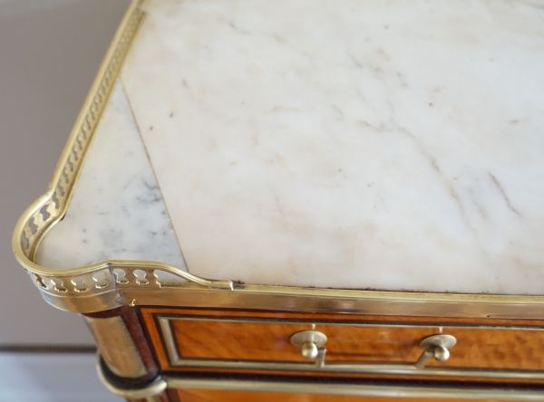 Secrétaire d'époque Louis XVI en citronnier et amarante - fin XVIIIe siècle