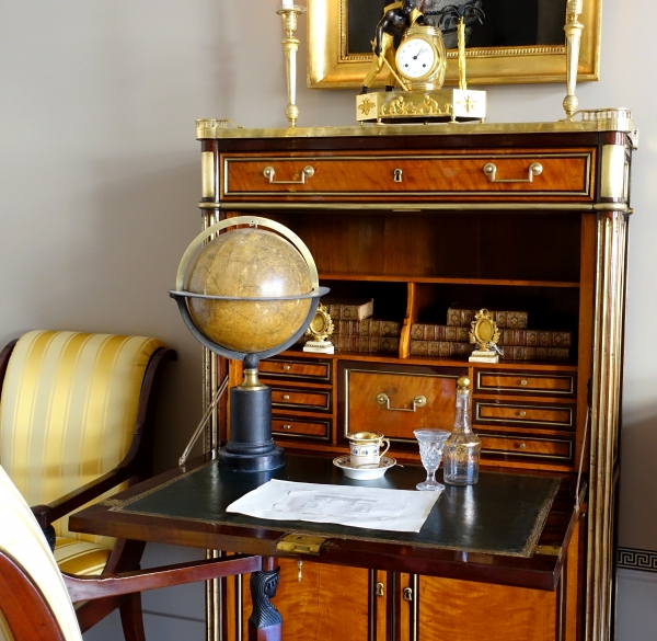Secrétaire d'époque Louis XVI en citronnier et amarante - fin XVIIIe siècle