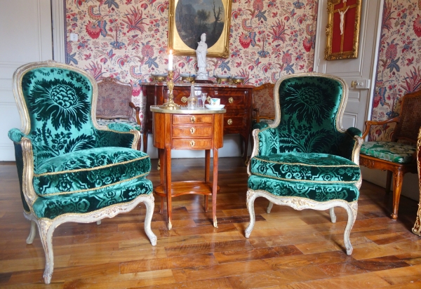 Louis XV rosewood bedside table or living room center table - 18th century