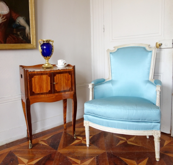 Table de salon en bois de rose et acajou - époque Louis XV - estampille et JME