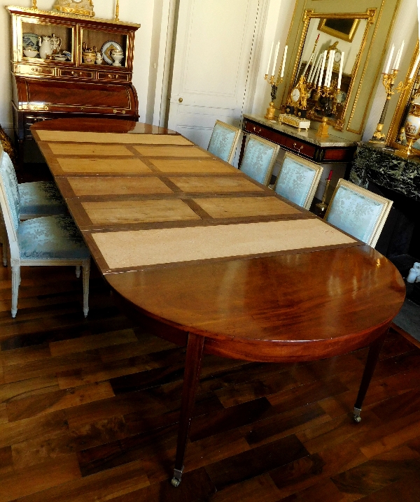 Louis XVI style mahogany dining table, 19th century - up to 14 Guests - 350cm