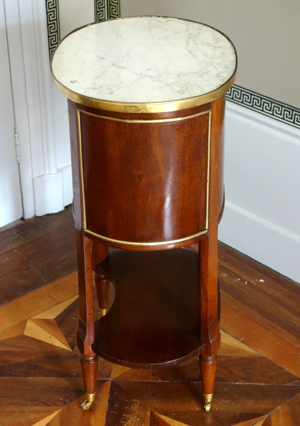 Louis XVI mahogany bedside table / coffee table, late 18th century