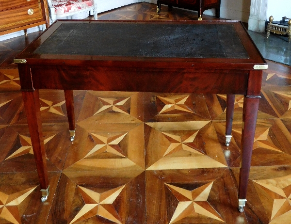 Table à jeu de tric-trac d'époque Directoire en acajou (XVIIIe siècle)