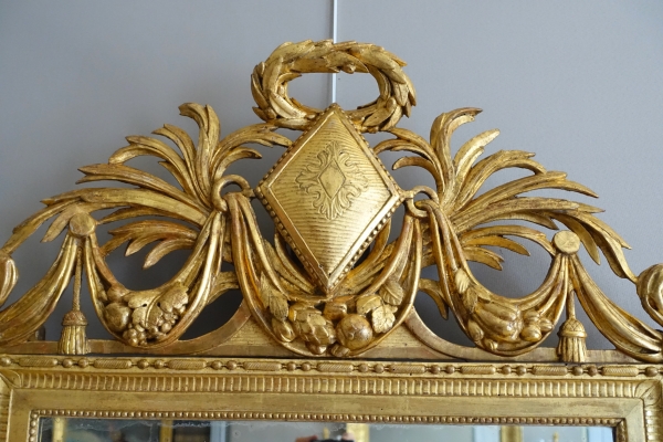 Grand miroir d'époque Louis XVI en bois sculpté et doré - XVIIIe siècle