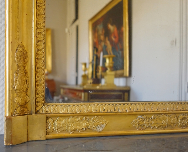 Miroir de cheminée d'époque Empire Restauration, bois doré glace au mercure - 85,5cm x 102cm