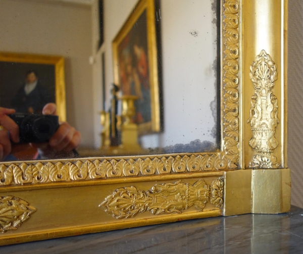 Miroir de cheminée d'époque Empire Restauration, bois doré glace au mercure - 85,5cm x 102cm