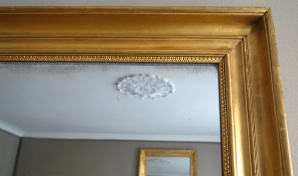 Miroir de cheminée en bois doré à la feuille d'or glace au mercure - 142cm x 97cm
