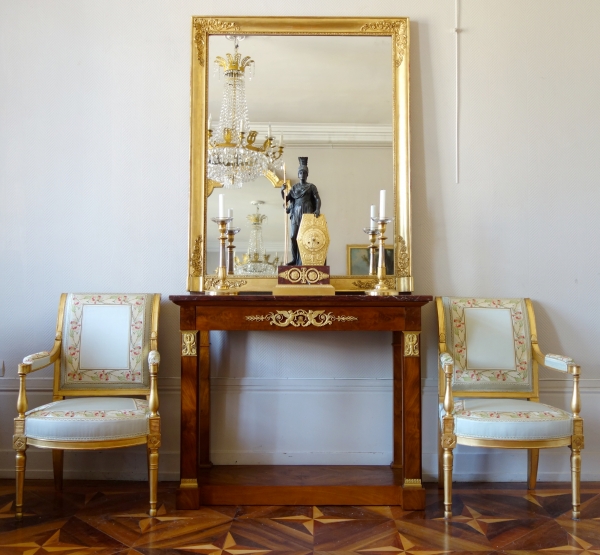 Grand miroir de cheminée Empire en bois doré à l'or fin, glace au mercure - 102,5cm x 130cm