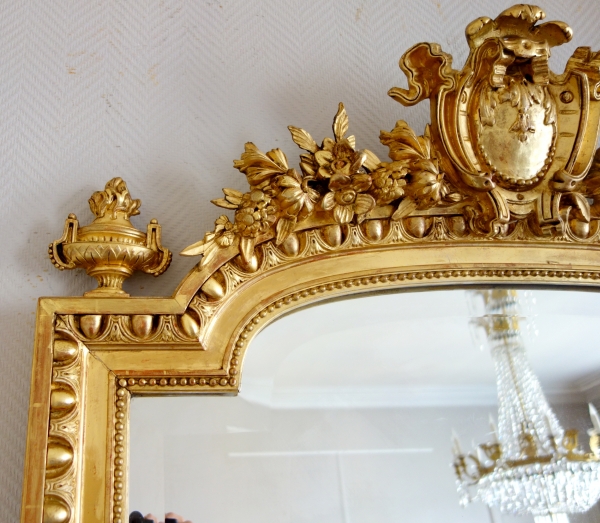 Miroir de cheminée de style Louis XVI en bois doré, époque XIXe siècle vers 1880 - 153cm x 109cm