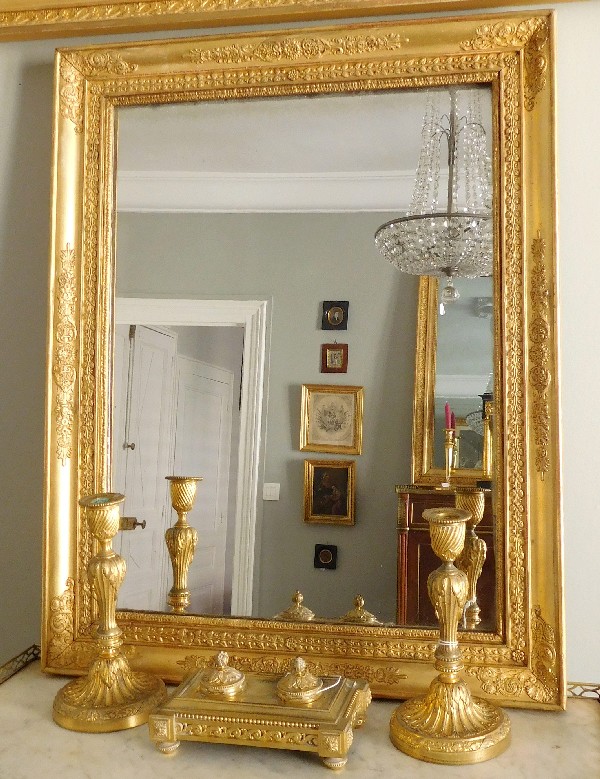 Miroir d'époque Empire, glace au mercure, cadre en bois doré à la feuille d'or - 46cm X 69cm