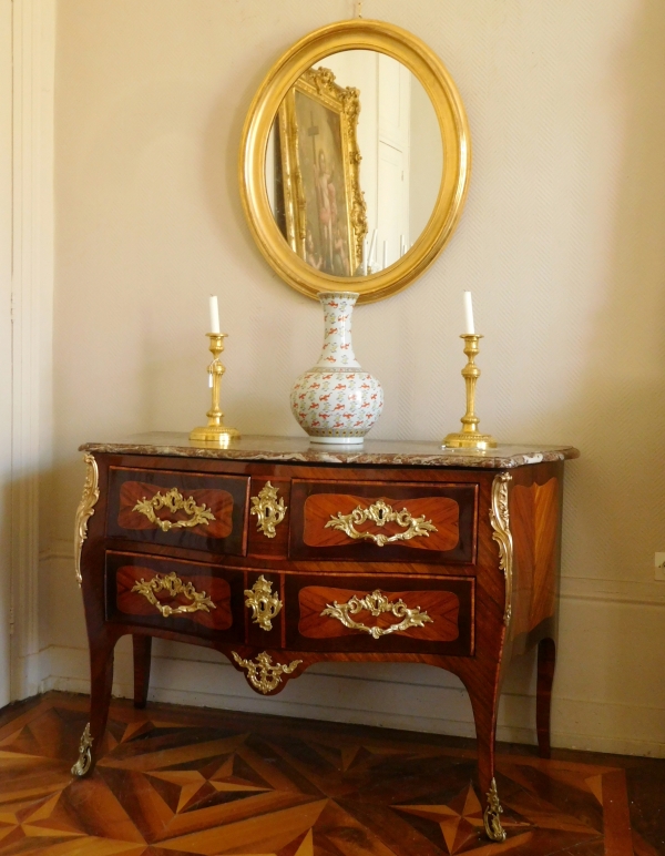 Miroir ovale en bois doré à la feuille d'or, glace au mercure, d'époque XIXe - 80cm x 67cm