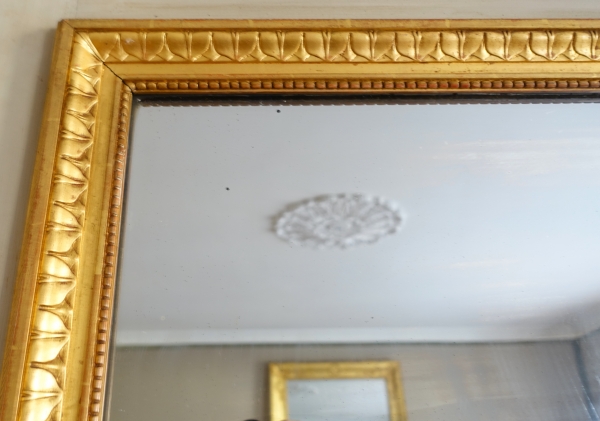 Trumeau, miroir de cheminée ou boiserie de style Louis XVI en bois laqué et doré - 198cm x 107cm