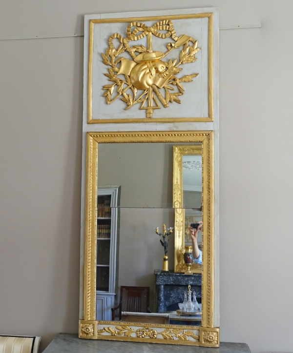 Trumeau provençal, miroir d'entre deux d'époque Louis XVI - doré à la feuille d'or, glace au mercure