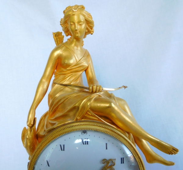 Louis XVI marble and ormolu clock : Roman huntress goddess Diana