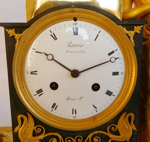 Ravrio : Empire patinated bronze and ormolu clock, mercury gilt, early 19th century - signed