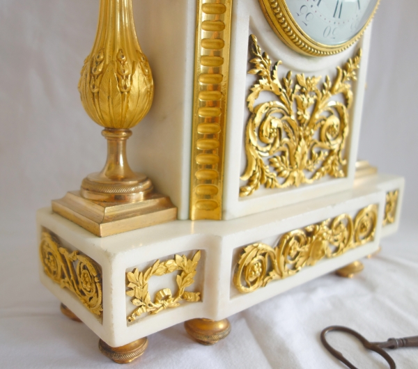 Antoine Cronier : Louis XVI marble and ormolu clock, 18th century