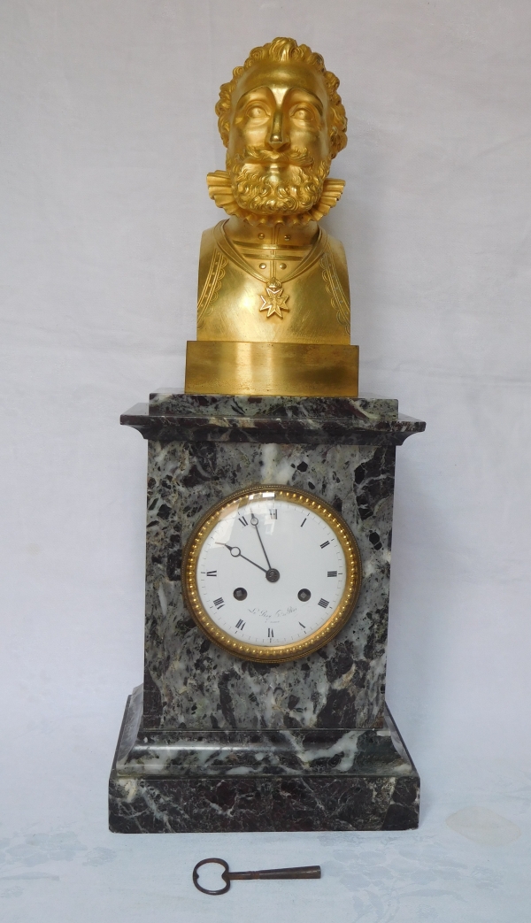 Le Roy, horloger du Roi : pendule royaliste, buste d'Henri IV en bronze doré au mercure époque XIXe