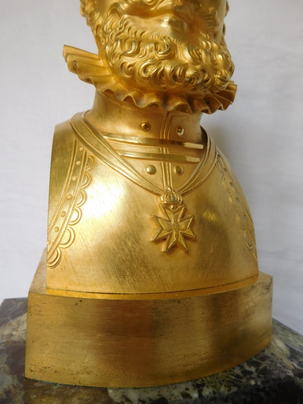 Le Roy, horloger du Roi : pendule royaliste, buste d'Henri IV en bronze doré au mercure époque XIXe