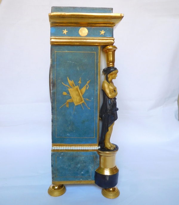 Porcelain clock attibuted to Dagoty, Consulate period circa 1800-1805