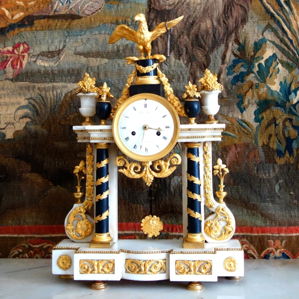 Louis XVI marble and ormolu clock - 18th century
