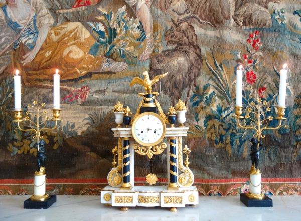 Louis XVI marble and ormolu clock - 18th century