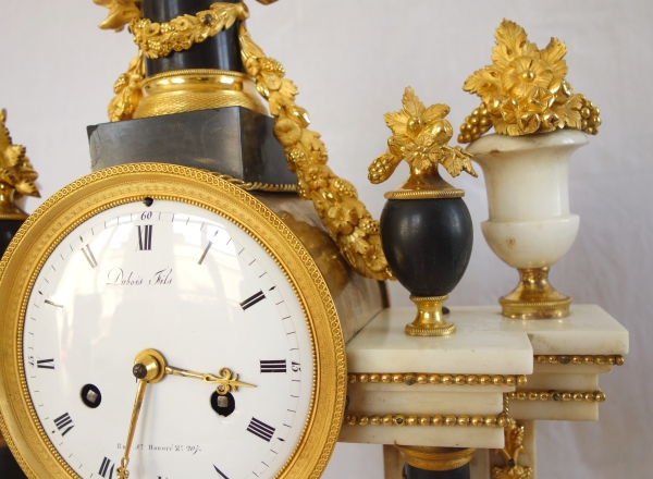 Louis XVI marble and ormolu clock - 18th century