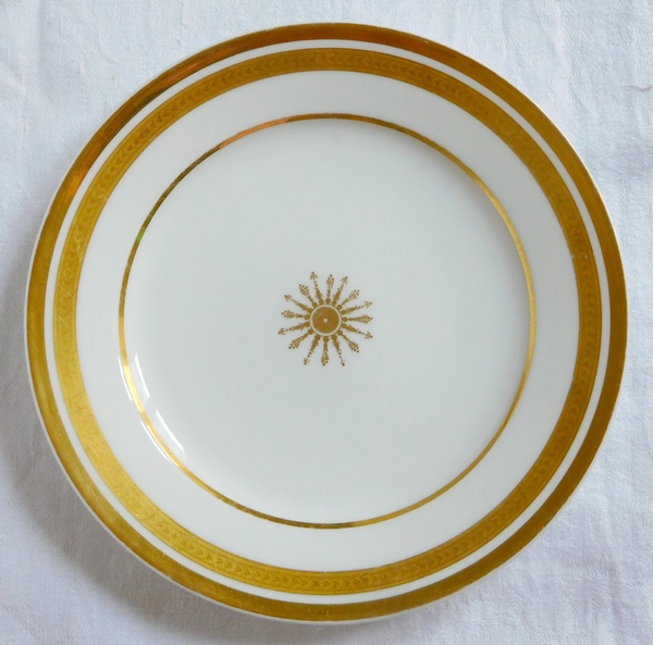 Série de 12 assiettes dorées à l'or fin d'époque Empire - Restauration en porcelaine de Paris