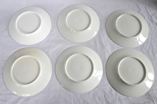 Set of 12 Paris porcelain dessert plates enhanced with fine gold, early 19th century