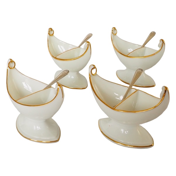 Nast : série de 4 salerons d’époque Empire en porcelaine de Paris blanche et or