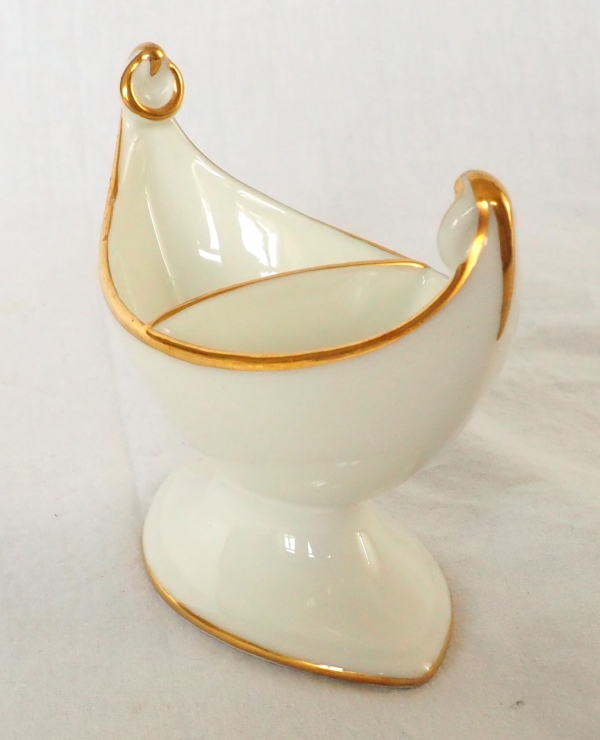 Nast : série de 4 salerons d’époque Empire en porcelaine de Paris blanche et or
