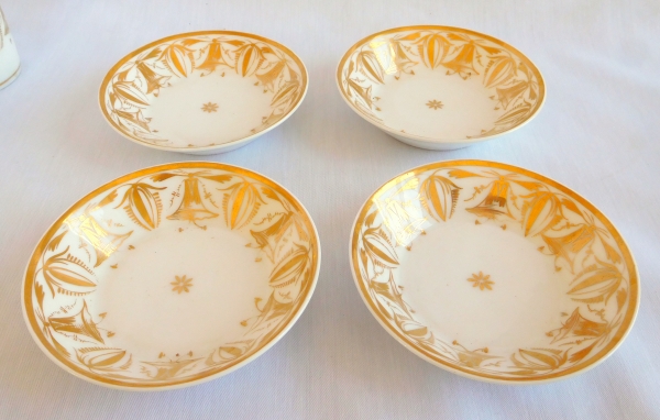 4 Empire Paris porcelain coffee cups enhanced with fine gold, early 19th century circa 1800