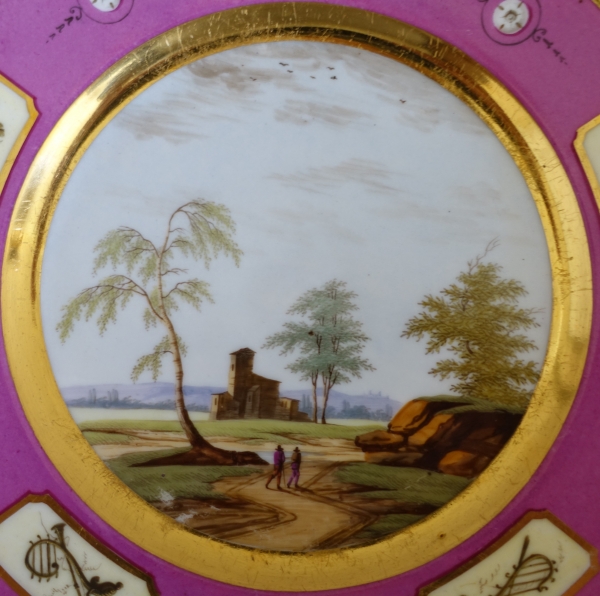Manufacture Halley : suite de 6 assiettes de table en porcelaine dorée d'époque Empire signées