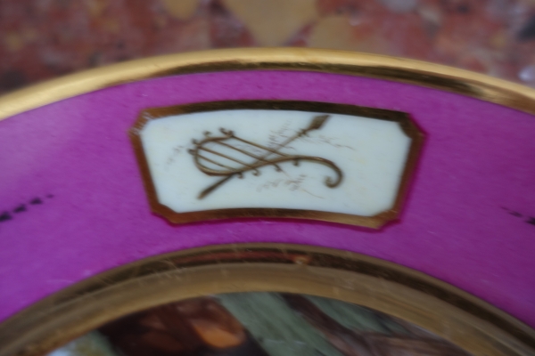 Manufacture Halley : suite de 6 assiettes de table en porcelaine dorée d'époque Empire signées