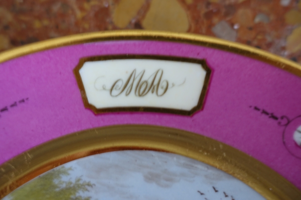 Manufacture Halley : suite de 6 assiettes de table en porcelaine dorée d'époque Empire signées