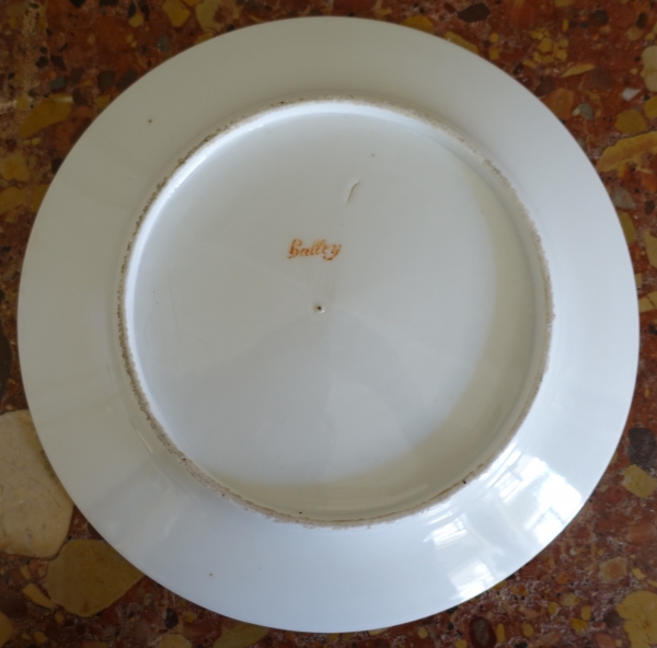 Manufacture Halley : suite de 6 assiettes de table en porcelaine dorée d'époque Empire signées