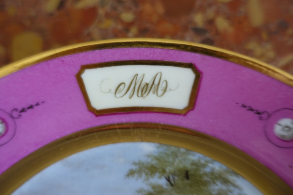 Manufacture Halley : suite de 6 assiettes de table en porcelaine dorée d'époque Empire signées