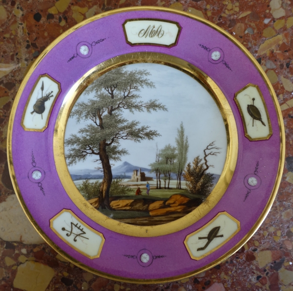 Manufacture Halley : suite de 6 assiettes de table en porcelaine dorée d'époque Empire signées