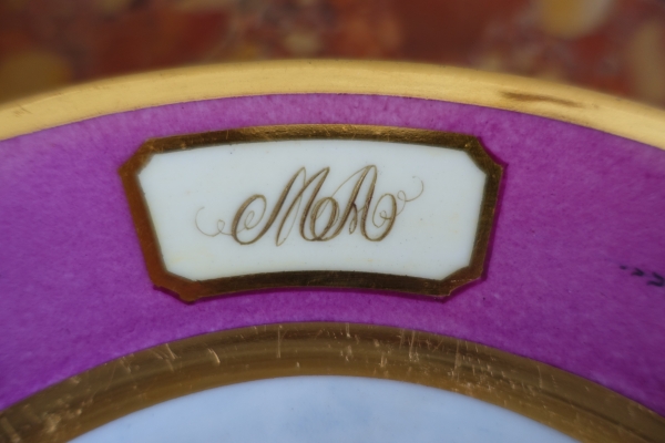 Manufacture Halley : suite de 6 assiettes de table en porcelaine dorée d'époque Empire signées