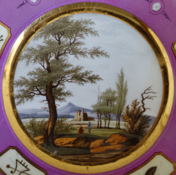 Manufacture Halley : suite de 6 assiettes de table en porcelaine dorée d'époque Empire signées