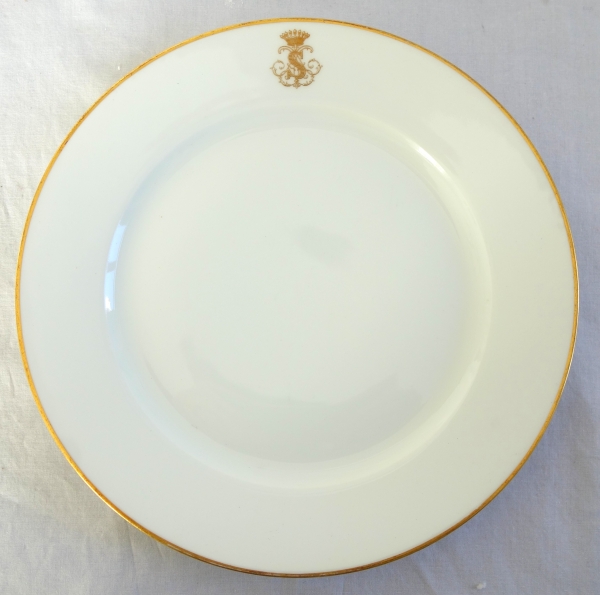 Set of 6 Sevres porcelain table plates, crown of count - signed, dated 1868