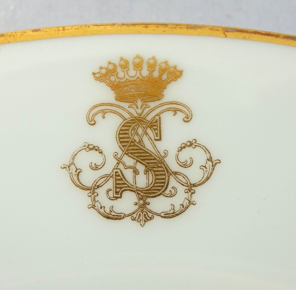Set of 6 Sevres porcelain table plates, crown of count - signed, dated 1868
