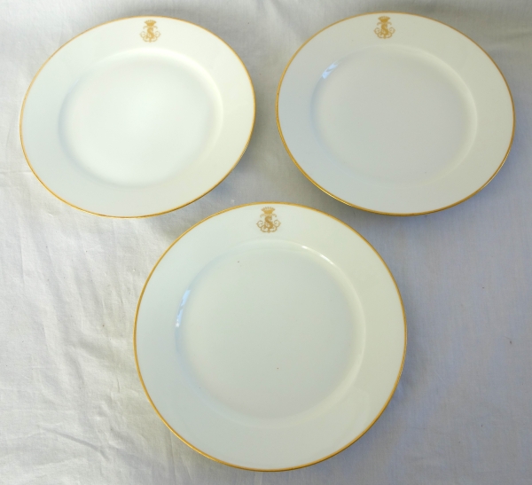Set of 6 Sevres porcelain table plates, crown of count - signed, dated 1868