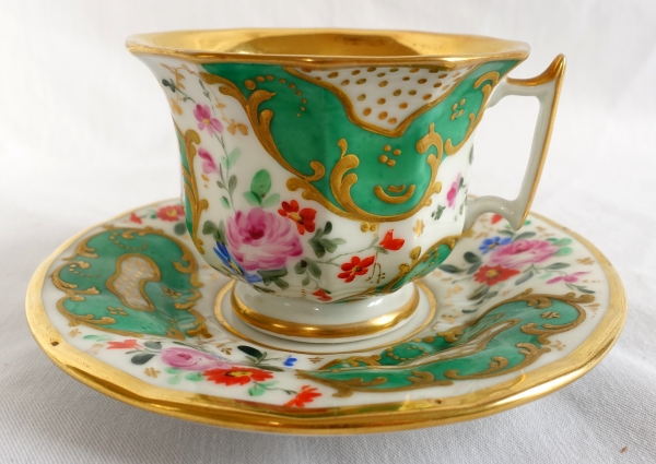 Set of 6 Paris porcelain tea cups attributed to Jacob Petit - 19th century