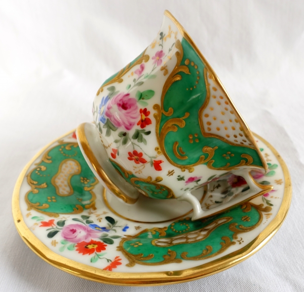 Set of 6 Paris porcelain tea cups attributed to Jacob Petit - 19th century