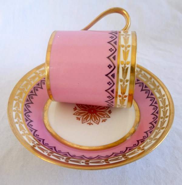 Sevres Royal Manufacture - 1821 : set of 6 polychromatic porcelain cups